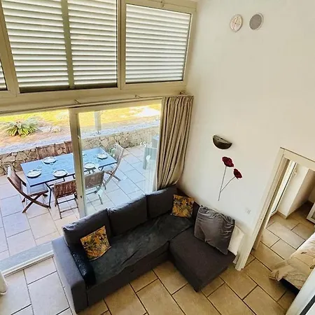 T2 Climatise Avec Terrasse Et Parking A 350m De La - - Fr-1-63-353 Apartmán