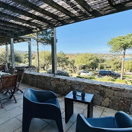 T2 Climatise Avec Terrasse Et Parking A 350m De La - - Fr-1-63-353 * Lumio (Corsica)